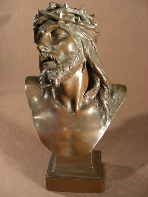 Bronze Christ Signed by Michel Beguine (1855-1929).