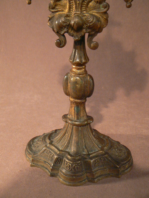 Reliquary  Bronze Mutl Relics& Authentique 1858.