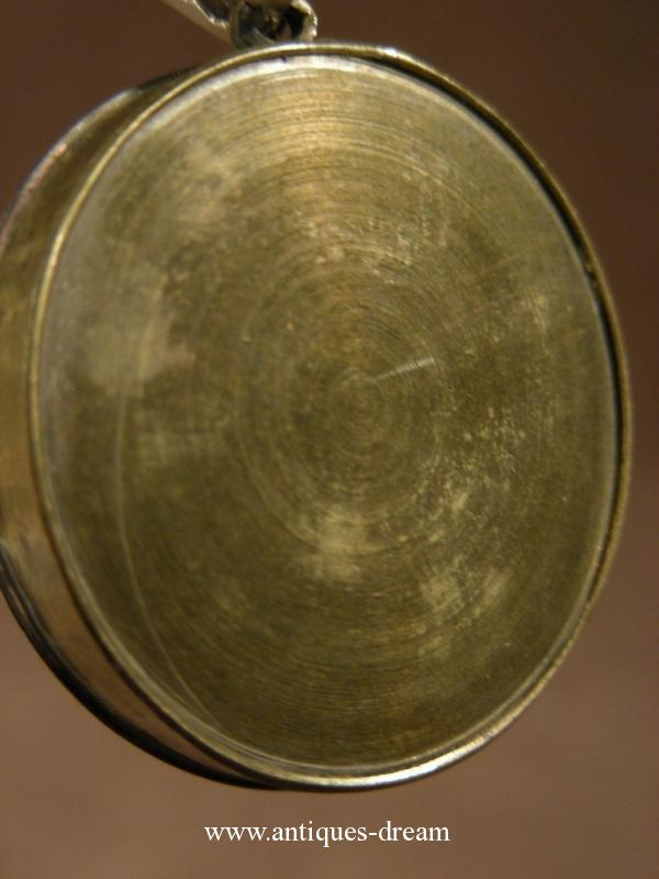 Relic EX Linteo  St Francisi De Hieronimo .With Document Authentique 1819